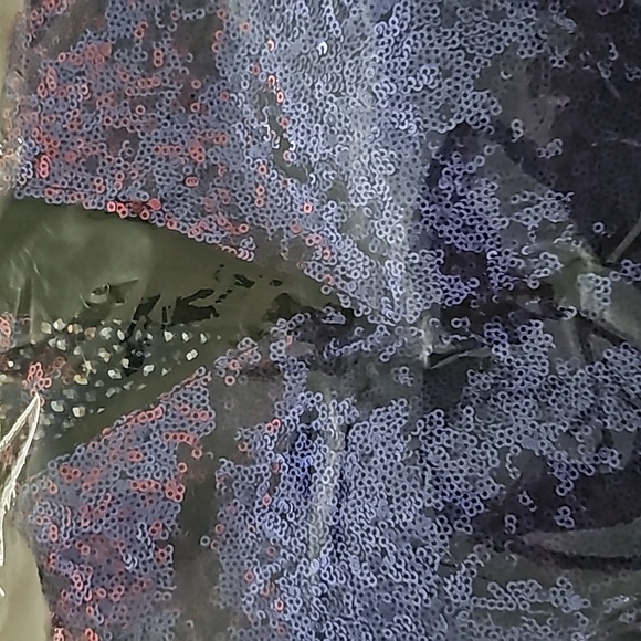 Red/ Violet,  V Neck , Sleeveless,  Backless,  Contrast Sequined Mermaid… - Picture 9 of 15